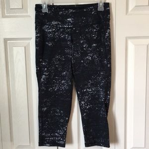 Old Navy Capris yoga pants